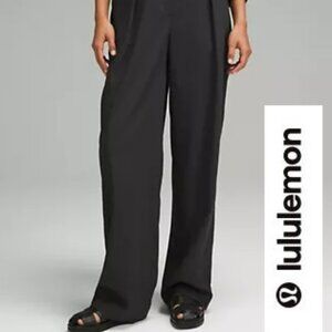 Lululemon Pleat-Front High-Rise Trouser in Graphite Grey (New Without Tags)